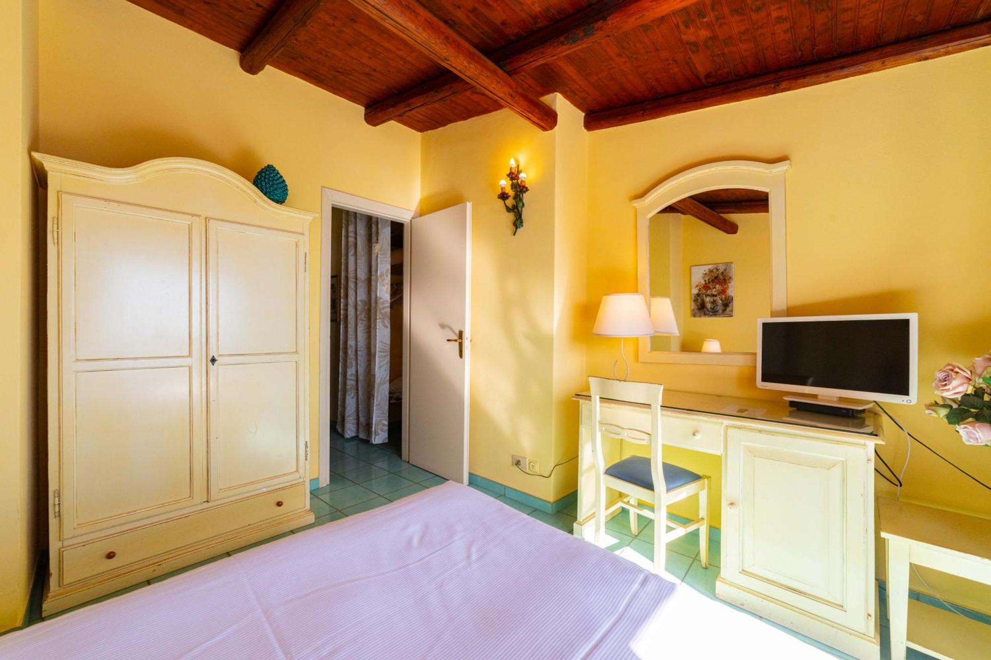 Mendolia Beach Hotel Taormina Exterior foto