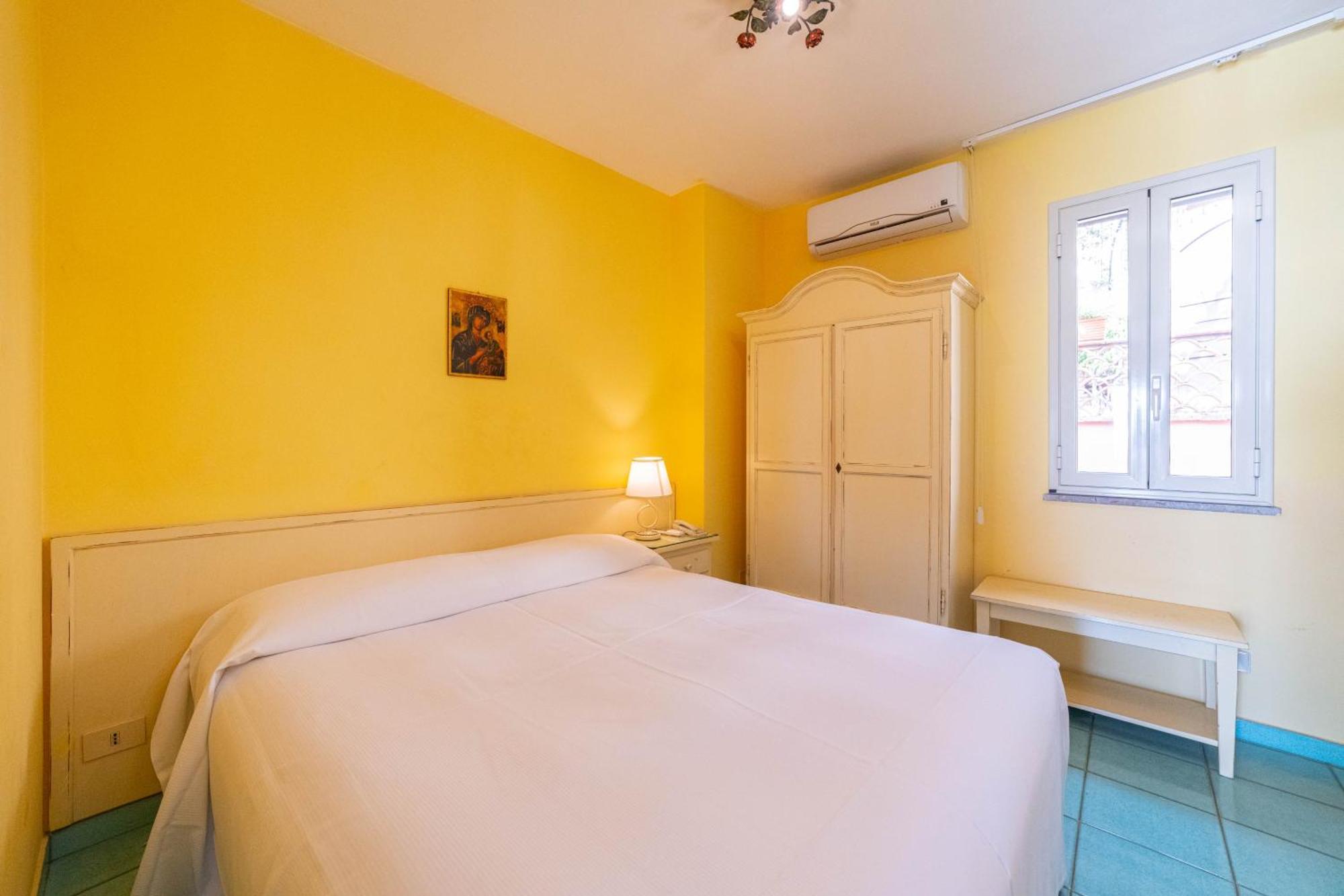 Mendolia Beach Hotel Taormina Habitación foto