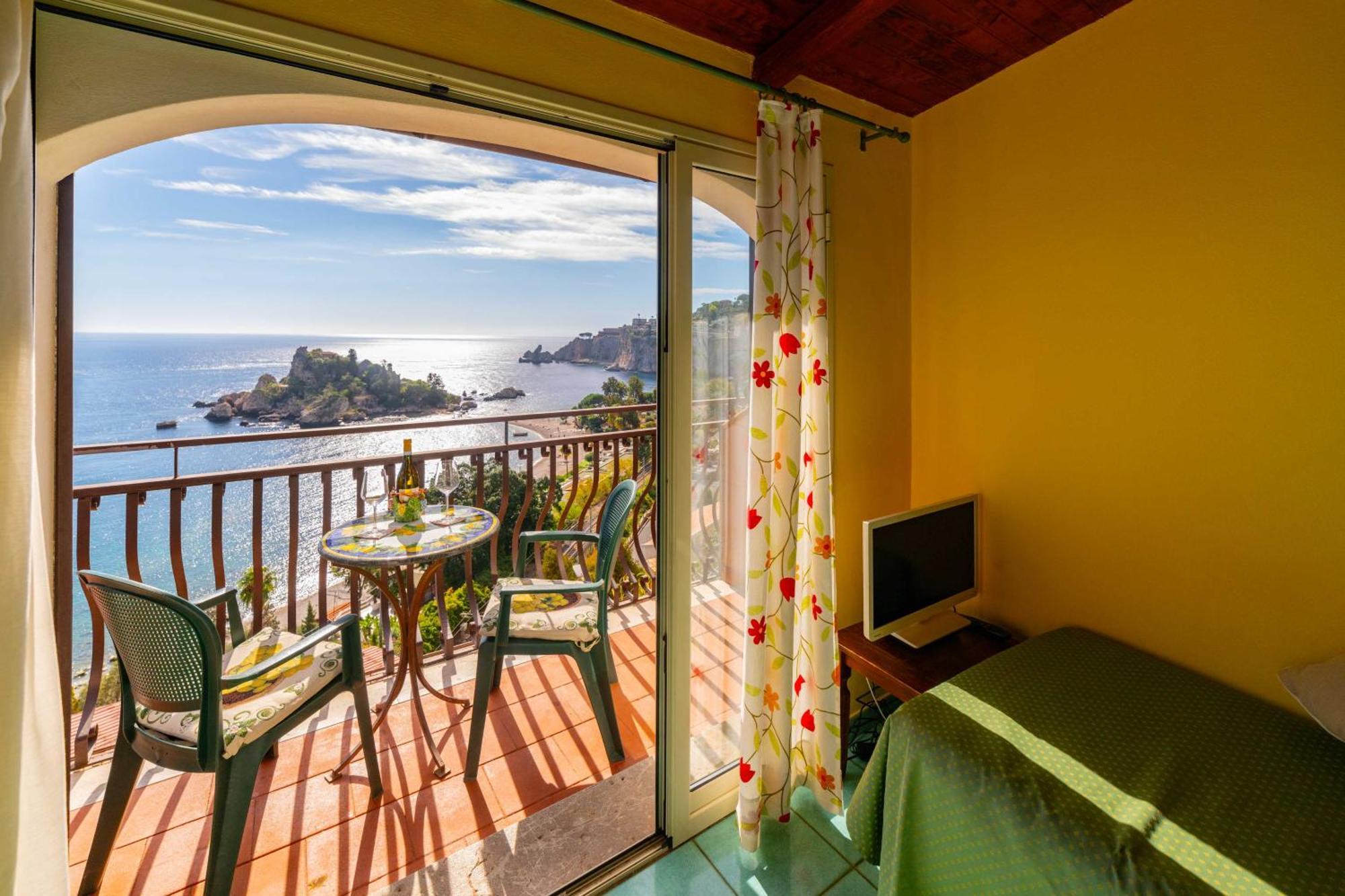 Mendolia Beach Hotel Taormina Habitación foto