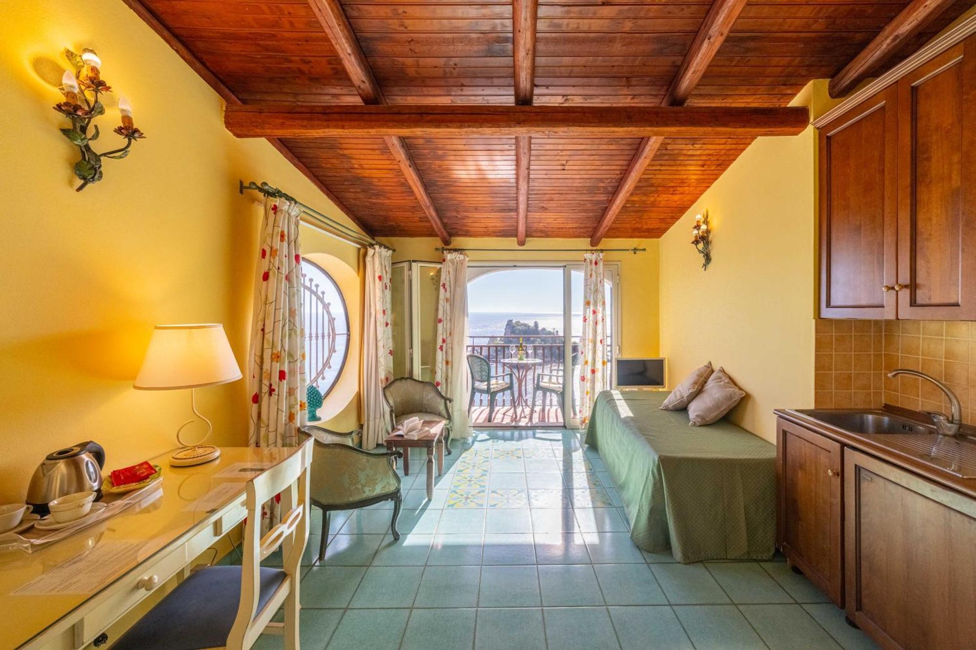 Mendolia Beach Hotel Taormina Habitación foto