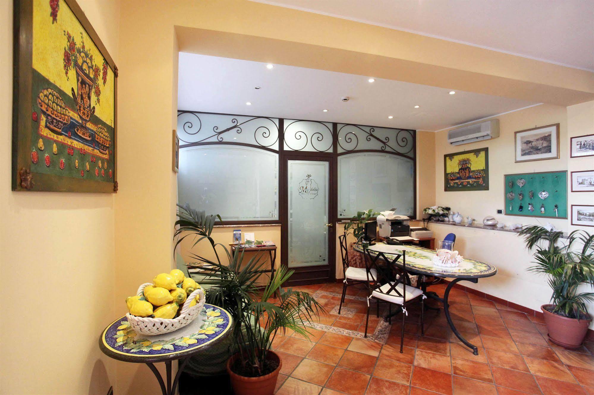 Mendolia Beach Hotel Taormina Exterior foto